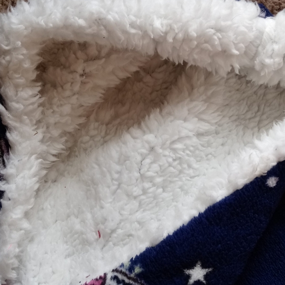 Girls Sherpa Zip up Pajamas - Picture 4 of 4